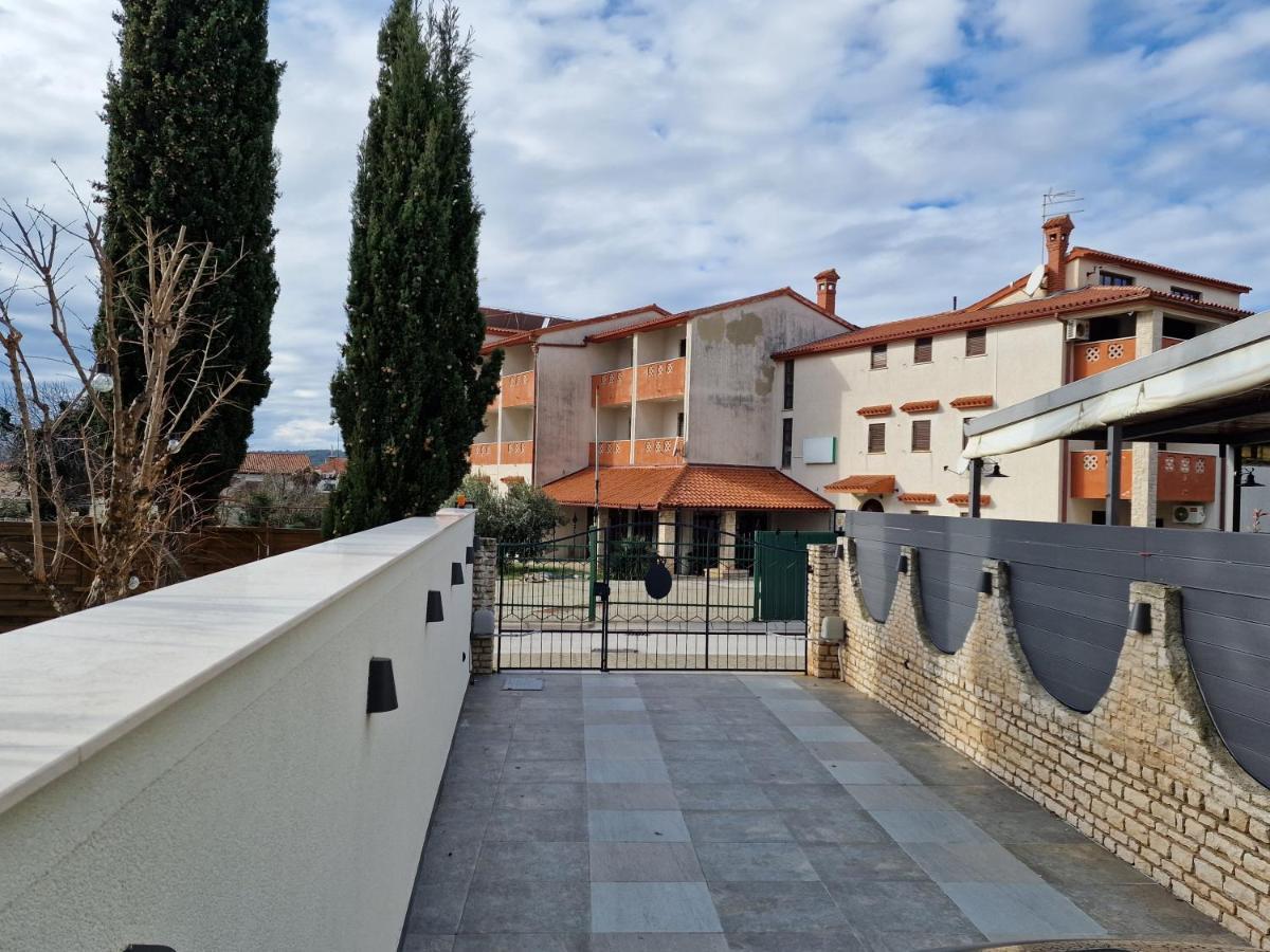 Apartmani Carla Medulin Extérieur photo